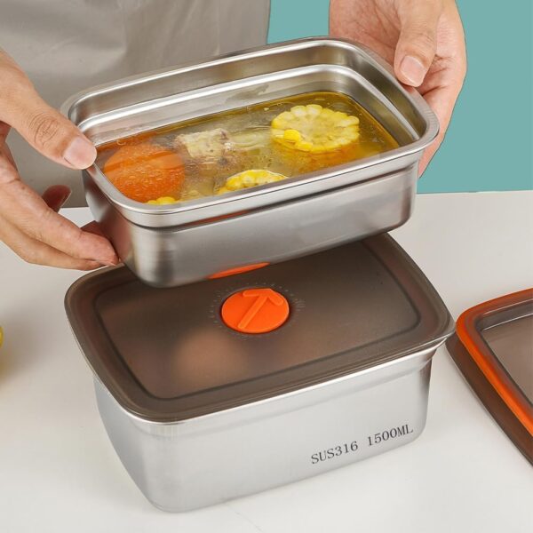 SS CRIPSER BOX WITH LID 1500 ML