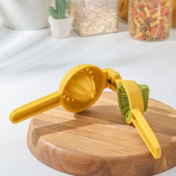 MANUAL SQUEEZE AND TWIST HAND JUICER